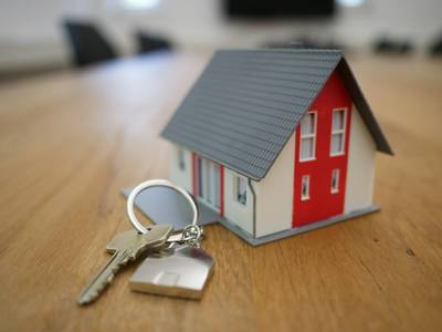 House keys representing fast cash home purchase in San Diego
